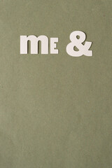 sign "me &"