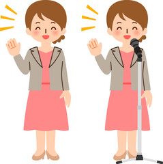 笑顔で話す司会者の女性