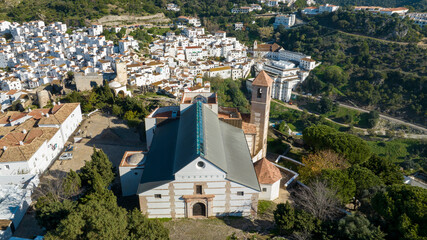 Fototapeta na wymiar Casares bonito pueblo blanco de la Provincia de Málaga, España