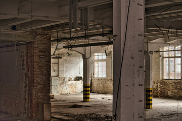 alte verlassene Werkhalle