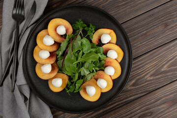 Caprese Salad With Mozzarella and Peach