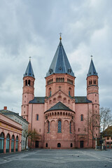 the Mainzer Dom, cathedral in the old town of Mainz, Germany