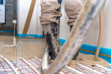 concreting floor with underfloor heating