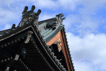 Fototapeta na wymiar お寺の屋根