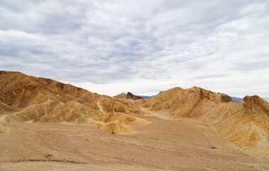 Fototapeta na wymiar desert landscape in death valley park