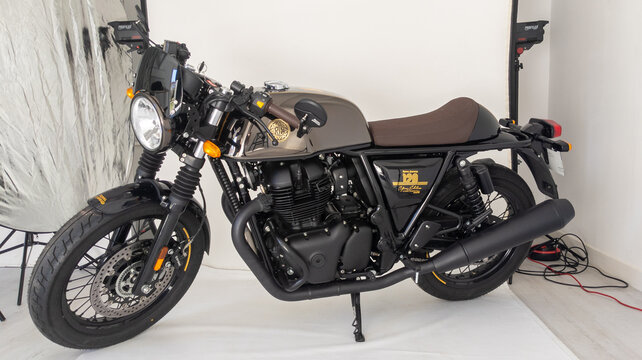 Royal Enfield Continental GT 650 120 th Anniversary edition limited indian edition neo retro motorcycle