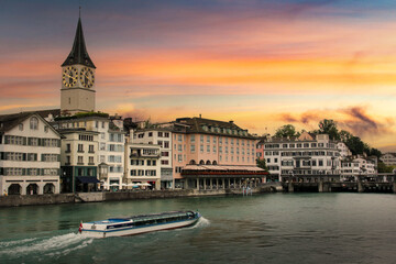 Fototapeta na wymiar Cityscape of Zurich, Switzerland during a dramatic sunset.
