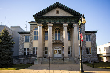 Allegheny County Virginia Courthouse in Covington, Virginia - obrazy, fototapety, plakaty