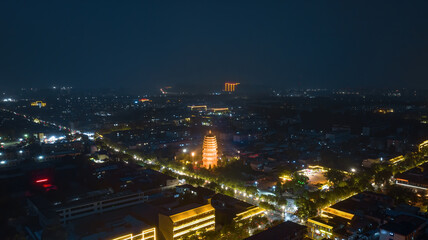 Obraz premium Aerial photo of Zhengding Tianning Temple and Tianning Temple Lingxiao Pagoda in Zhengding County, Shijiazhuang City, Hebei Province, China