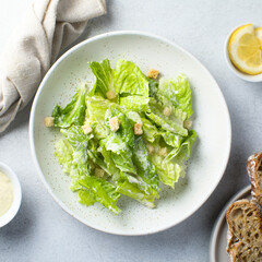 Healthy green salad with bread croutons