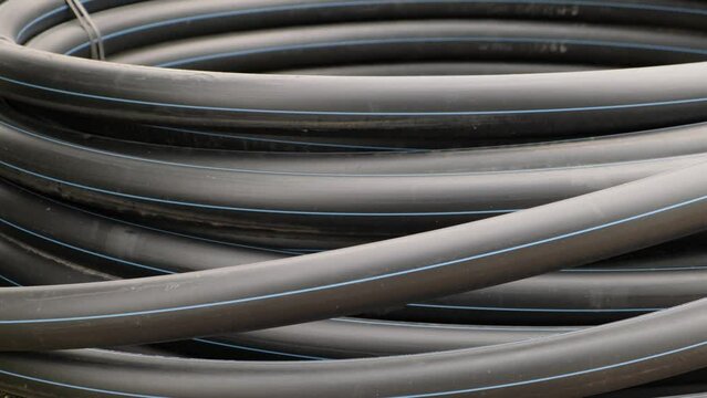 New rubber reinforced hose for pipeline or other purposes