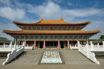 Fototapeta premium Kaohsiung, Taiwan - February 9, 2023: The Kaohsiung Confucius Temple is located near Lotus Pond in Kaohsiung, Taiwan.