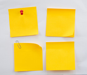 Yellow sticky note paper on the wall