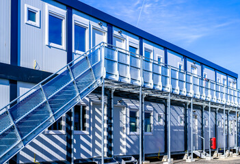 typical modern mobile home container