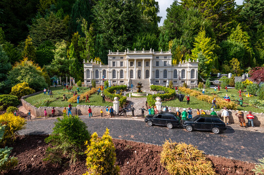 06.08.2021 Torquay, UK. Babbacombe Miniature Model Village. Scene portrays British life and culture over the decades.