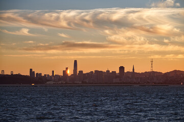 Fototapeta na wymiar Evening view of San Francisco from the opposite coast 
