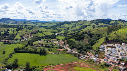 Fototapeta na wymiar Vista aérea da cidade de Piranguinho, interior do sul do estado de Minas Gerias, Brasil.