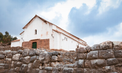 Fototapeta na wymiar Iglesia de Chinchero - Cusco top