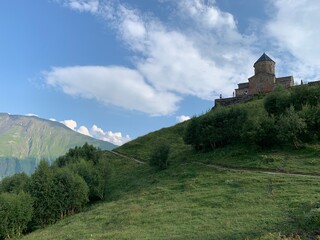 Fototapeta na wymiar Castle in the mountains