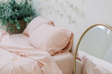 Flower pattern on the white wall