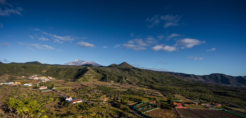Panorama auf Valle de Arriba mit Vulkan El Teide im Hintergrund, Teneriffa