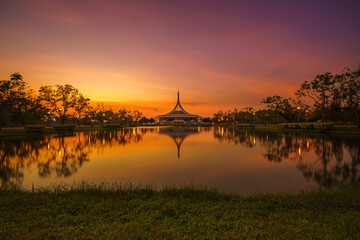 Fototapeta na wymiar Suan Luang Rama IX is a large public park in Bangkok. During sunset, people come to exercise and relax.