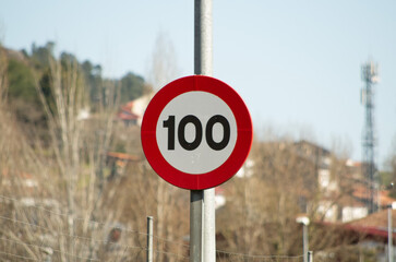 señal 100 km/h