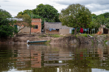 Fototapeta na wymiar indigenous village in the middle of the Brazilian savannah nature