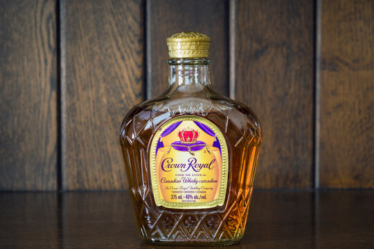 421 Crown Royal Whiskey Royalty-Free Photos and Stock Images
