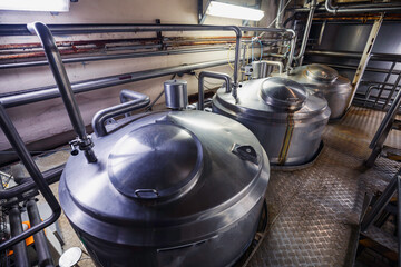 Stainless lid steel tanks with pressure meter in equipment tank facility for milk