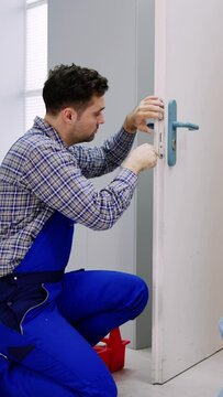 Locksmith Man Repairing