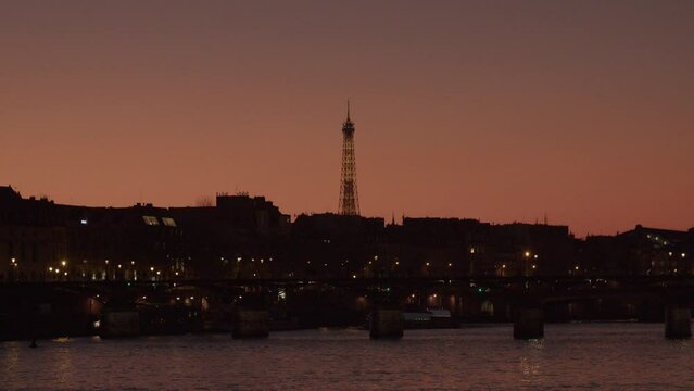 A winter sunset in Paris