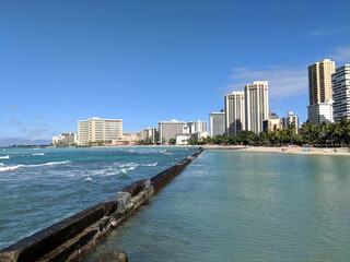 Seawall Creates Perfect Beach in Waikiki