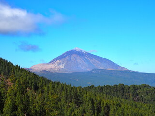 Naklejka premium Espectaculares vistas al volcán Teide en la isla de Tenerife