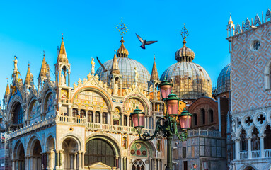 Piazza San Marco in Venice. View of St Mark's Basilica - obrazy, fototapety, plakaty