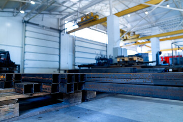 Metalworking warehouse equipment. Industrial engineering technology.