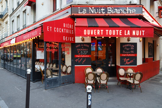 La Nuit Blanche is traditional French restaurant . It located on the Boulevard de Clichy, near the Moulin Rouge and Place Pigalle in 18th district of Paris.