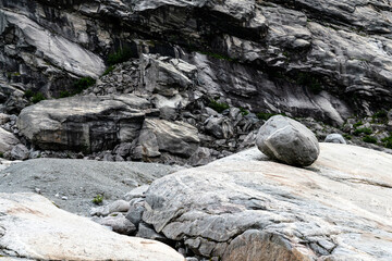 Findlinge im Tal des Nigardbreen