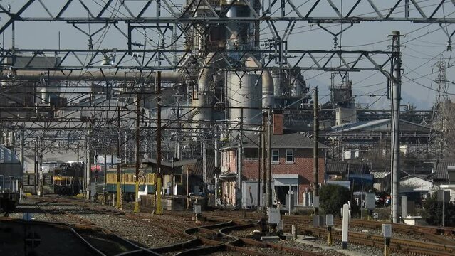 東藤原駅に到着する101系普通列車 （三岐鉄道・三岐線 東藤原駅, 2023年2月）