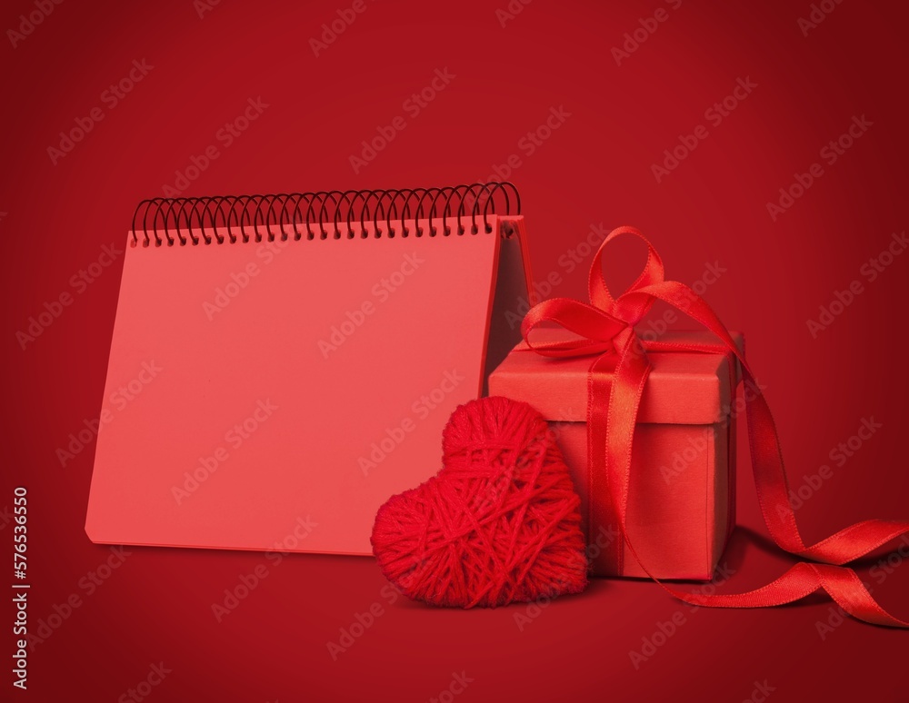 Canvas Prints Small red gift box with desk calendar, Valentine's Day concept