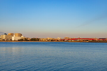 Obraz premium 西宮市御前浜公園の夕景・芦屋市側から望む