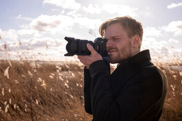 Jung Männlich Person Fotokamera Natur