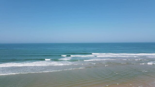 LACANAU OC&Eacute;AN FRANCE NOUVELLE AQUITAINE VAGUES SURF SPOT FRAN&Ccedil;AIS