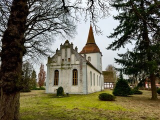 Fototapeta na wymiar Dorfkirche Ducherow (Mecklenburg-Vorpommern)