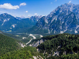 Fototapeta na wymiar Along the mountainous roads of the Val Dogna to the slopes of the Montasio. Friuli.