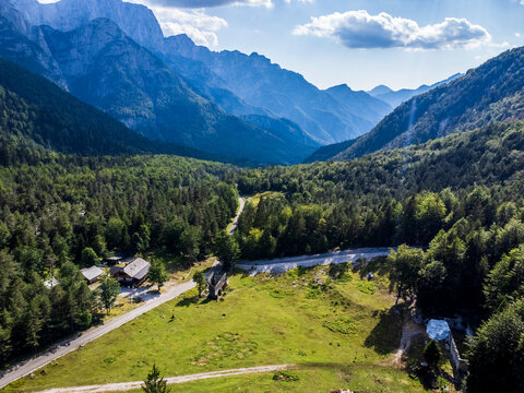 Along the mountainous roads of the Val Dogna to the slopes of the Montasio. Friuli.
