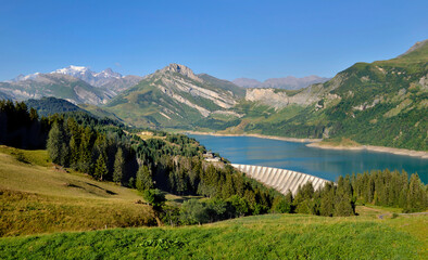 Fototapeta na wymiar view on roselend dam in a mountainous alpine landscape with Mont Blanc