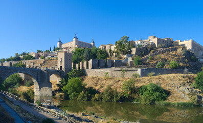 Fototapeta na wymiar view on old Toledo, Spain