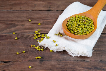 agriculture, cooking, copy space, delicious, dientes de dragón, diet, dry, freshness, frijolito chino, gourmet, grain, green, green bean, green color, green gram, grey slate background, health, health