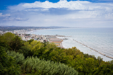 Panorami della baia di Cattolica